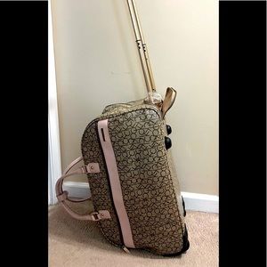 Calvin Klein Signature Travel Bag